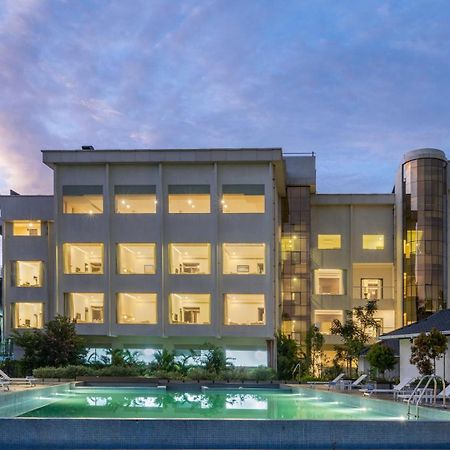 Blue Serene Resort Guruvayur Exterior photo